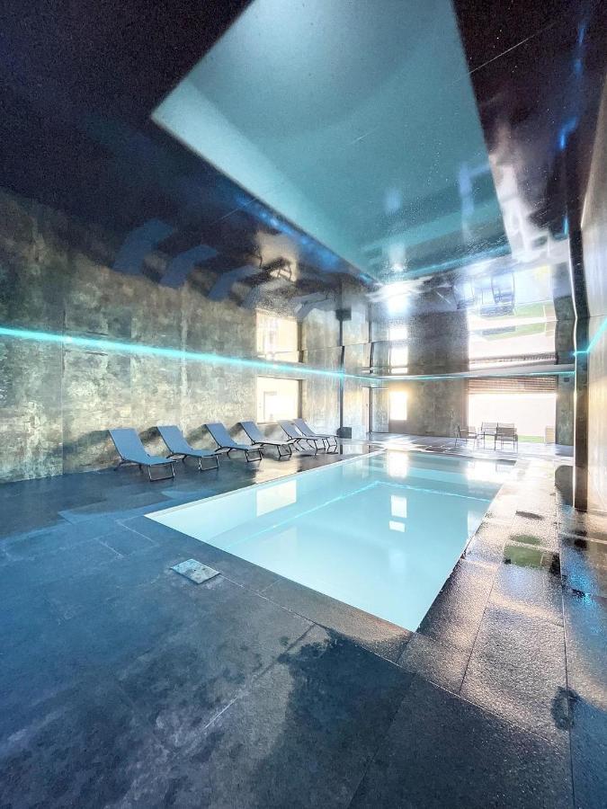 Villa 400m2 piscine intérieure chauffée Agde Exterior foto