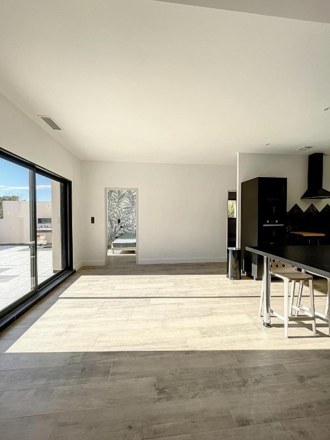 Villa 400m2 piscine intérieure chauffée Agde Exterior foto