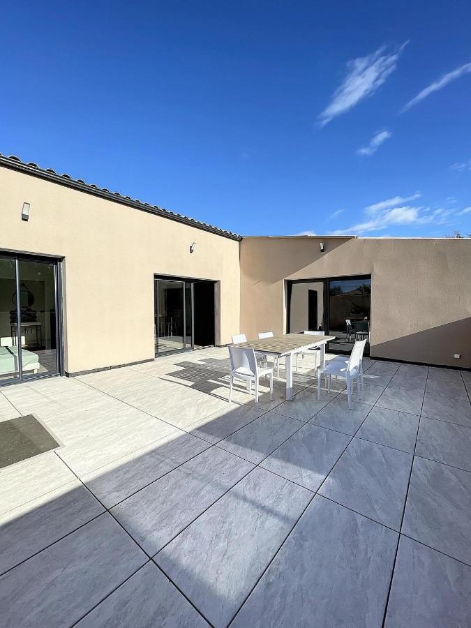 Villa 400m2 piscine intérieure chauffée Agde Exterior foto